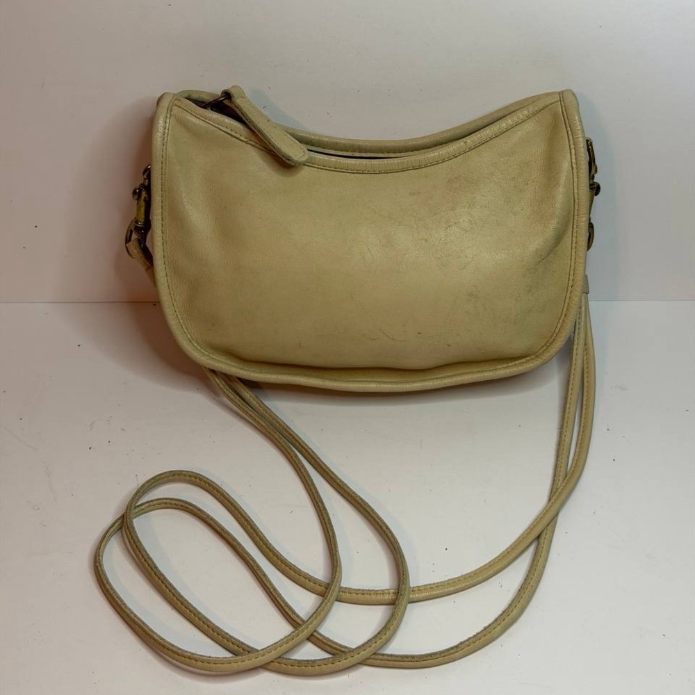 Vintage 90s Coach Bone Leather Swinger Crossbody Bag